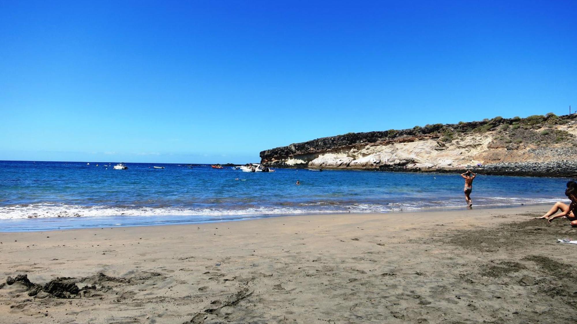 Blue Bay Paradise - Beach Front Apartment With Sea View Playa Paraíso Exterior foto