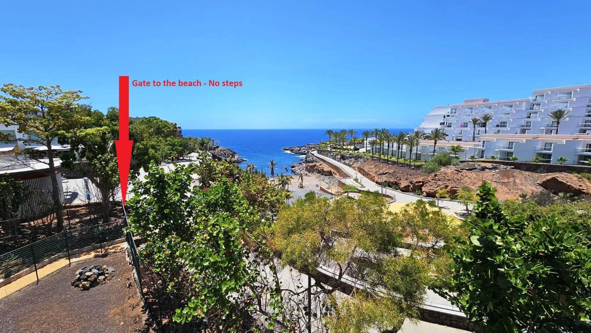 Blue Bay Paradise - Beach Front Apartment With Sea View Playa Paraíso Exterior foto
