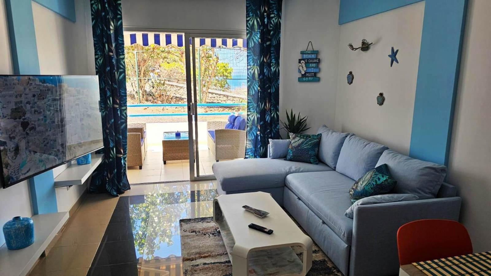 Blue Bay Paradise - Beach Front Apartment With Sea View Playa Paraíso Exterior foto
